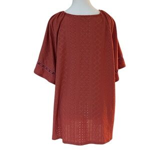 Midis Plus size on/off shoulder v-neck eyelet lace design beautiful embroidery